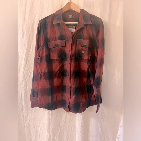 NWT Eddie Bauer red/black womens flannel size Large - Picture 1 of 5